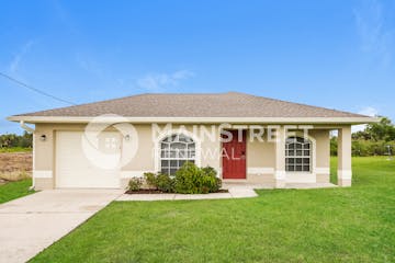 3016 25th St W Lehigh Acres, FL 33971